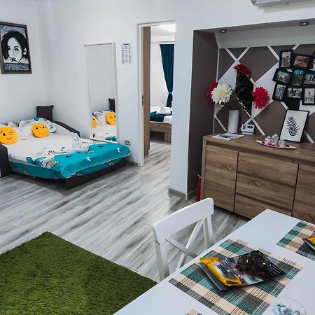 Comfortable Apartment University Square Bucarest Exterior foto