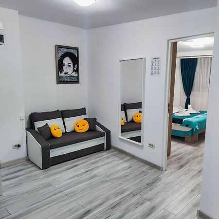 Comfortable Apartment University Square Bucarest Exterior foto